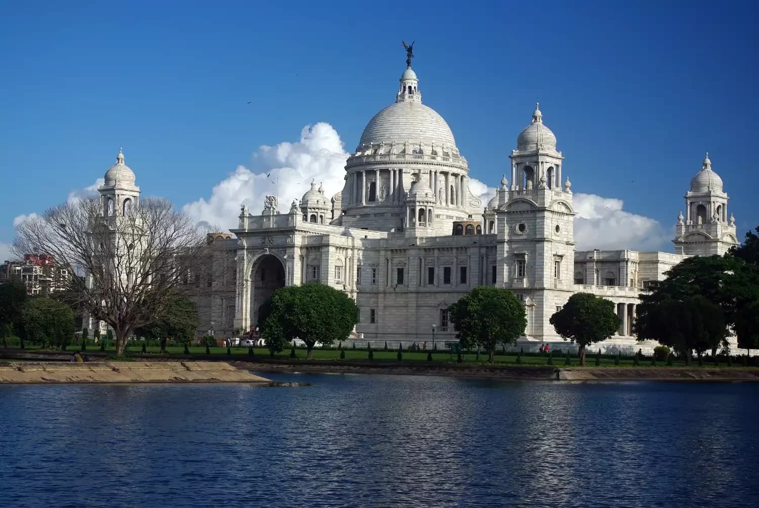 Become insurance agent in Kolkata